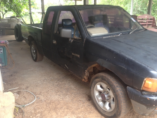 ขายรถกระบะ  isuzu    2.5    ปี  32  สภาพพร้อมใช้  สีต้องเก็บ