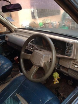 ขายรถกระบะ  isuzu    2.5    ปี  32  สภาพพร้อมใช้  สีต้องเก็บ