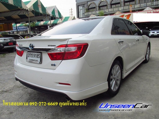เข้ามาใหม่ๆกับ TOYOTA ปี 2013 รุ่น CAMRY สี ขาว เกียร์ AT รุ่นย่อย HYBRID 2500cc Navigator เครื่องยนต์ เบนซิน ราคา 1099000 บาท โทรสอบถามเพิ่มเติม 092-272-6669 คุณตันหยงค่ะ