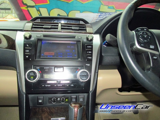 เข้ามาใหม่ๆกับ TOYOTA ปี 2013 รุ่น CAMRY สี ขาว เกียร์ AT รุ่นย่อย HYBRID 2500cc Navigator เครื่องยนต์ เบนซิน ราคา 1099000 บาท โทรสอบถามเพิ่มเติม 092-272-6669 คุณตันหยงค่ะ