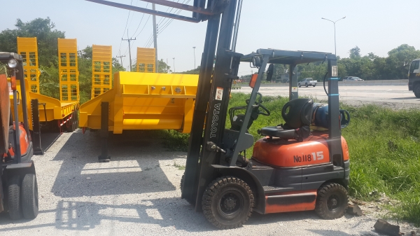 ขายรถยกถูกๆๆไปเลยงาสไสด์ยก1.5ตันรุ่น6