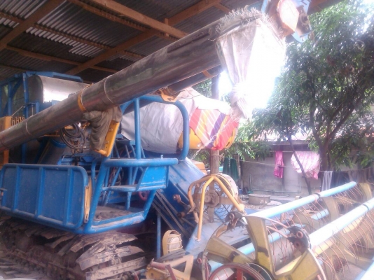 ขายรถเกี่ยวข้าวพร้อมรถเทลเลอร์