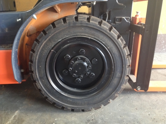 รถฟอร์คลิฟท์ 8FD30 สภาพดีของใหม่