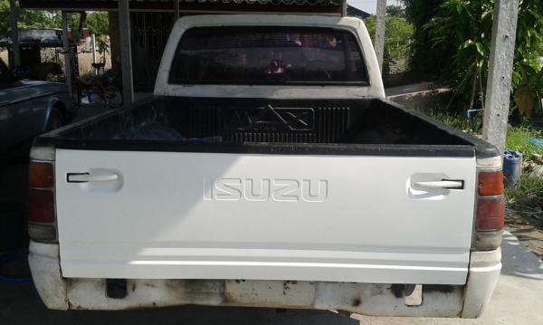 TFR Cab หน้าตาเดิม ห้องเครื่องเดิม สีซีดตามอายุ แต่เครื่องดี พร้อมใช้