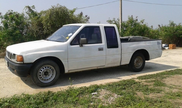 TFR Cab หน้าตาเดิม ห้องเครื่องเดิม สีซีดตามอายุ แต่เครื่องดี พร้อมใช้