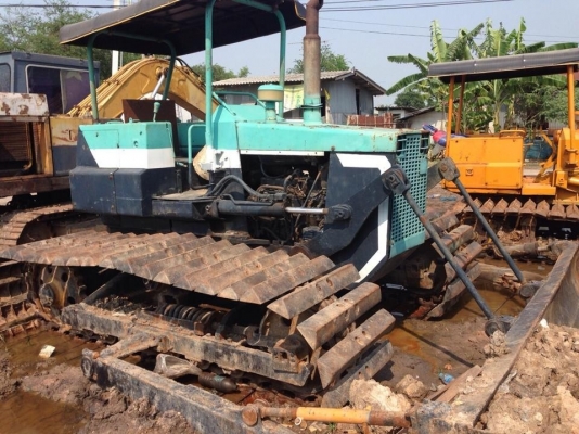 ขายD3 สภาพสวย พร้อมใช้งเครื่องดี ช่วงล่างดี ใบแทร็กเต็ม ราคาต่อรองได้