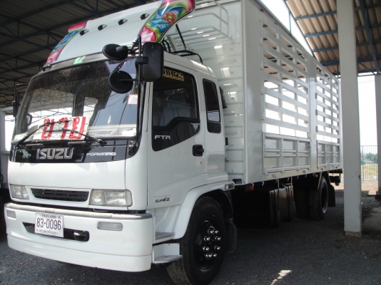 ISUZE เครื่องยนต์ 200 แรง กะบะพร้อมคอกยาว 7.20 เมตร รถสวย พร้อมใช้งาน