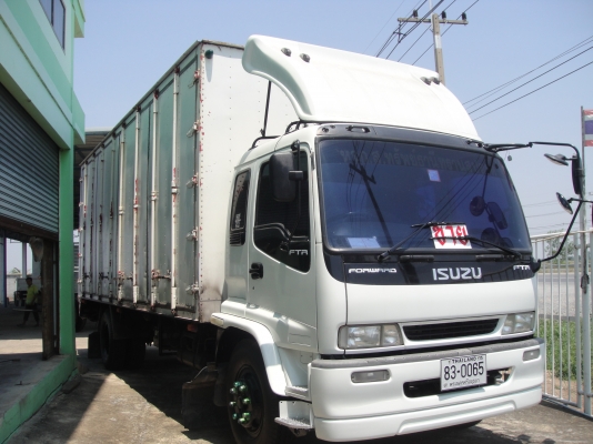 ISUZE เครื่องยนต์ 200 แรง ตู้ 10 บาน ยาว 7.20 เมตร รถสวย พร้อมใช้งาน