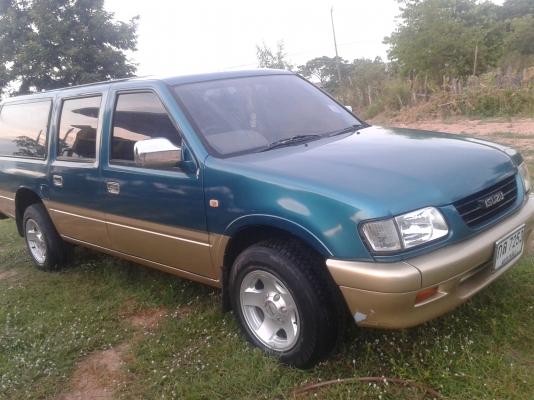 ขายรถอีซูซุแวน