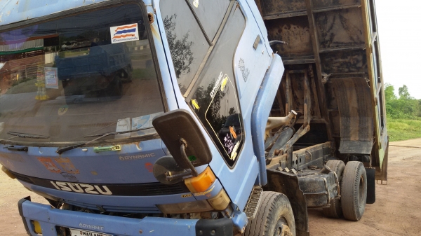 รับมัดจำแล้ว พี่ชายจาก อ.ศรีบุญเรือง ขอบคุณคับ ขายหกล้อดั้มพ์ ISUZU-NRR12C-6BG1-175 HP อ๊อฟชั่นครบพร้อมลุย รับมัดจำแล้ว พี่ชายจาก อ.ศรีบุญเรือง ขอบคุณคับ ขายหกล้อดั้มพ์ ISUZU-NRR12C-6BG1-175 HP อ๊อฟชั่นครบพร้อมลุย