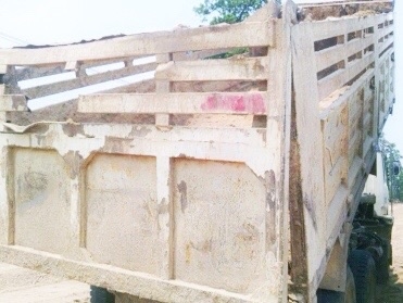 MITSUBISHI FUSO FN527 TURBO 220 HP 6D16 TF 3109 สิบล้อดั๊มพ์ 2 เพลา กระบะดั๊มพ์เหล็ก 12 ตันของ KAC โคราชสภาพดีพื้นไม่บุบไม่ผุพร้อมบรรทุกได้เลยครับ เครื่องยนต์เดิมๆแรงดีไม่เยิ้ม ภายในเก๋งคอนโซลสวยครบ แอร์เย็น พวงมาลัยเพาเวอร์ ระบบเบรคทริ๊ปฟี้ครบครัน ช่วงล่