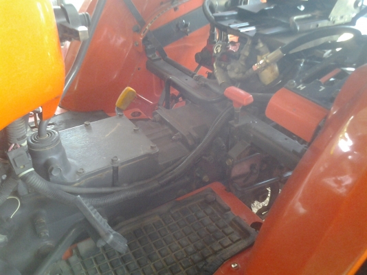 ขายตามสภาพรถไถคูโบต้า34แรงเครื่องดีสวยมีโรต้ารีด้วยใช้งานได้เลยมีพานหลังมีดันหน้า