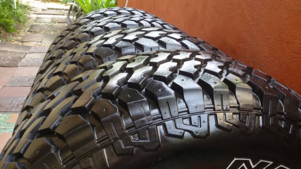 ขายยาง mud 31 สภาพ 90\%