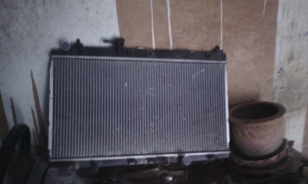 ขายหม้อนํ้าฮอนด้าซิตี้ 05 ขายถูกครับของไม่เคยใช้งาน