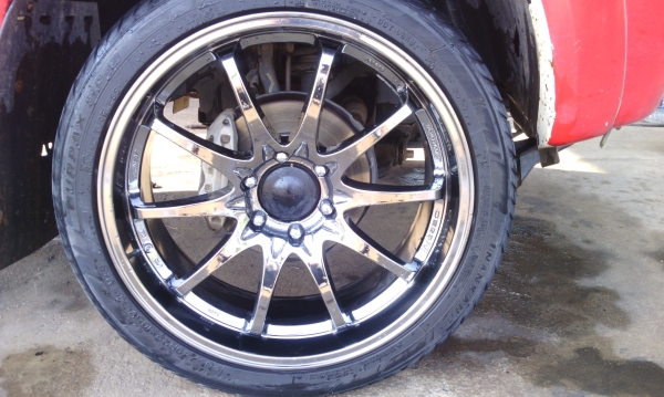 ขายหรือแลกแม็กซ์พร้อมยางce28N265/50-22