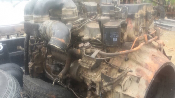 ขาย (24,000) เครื่องIsuzu 6HH1.