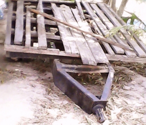 ขายด่วน หางพ่วงขึ้นรถแบ็คโฮร PC 60 สามารถใช้รถหกล้อหรือรถกระบะลากได้เลยครับ ชุดเฟืองท้ายของรถบรรทุกหกล้อ ISUZU KS สภาพดีมากครับพร้อมใช้งานได้เลย ยางสภาพดี 4 เส้นประมาณ 60\% ราคาต่อรองได้ครับ