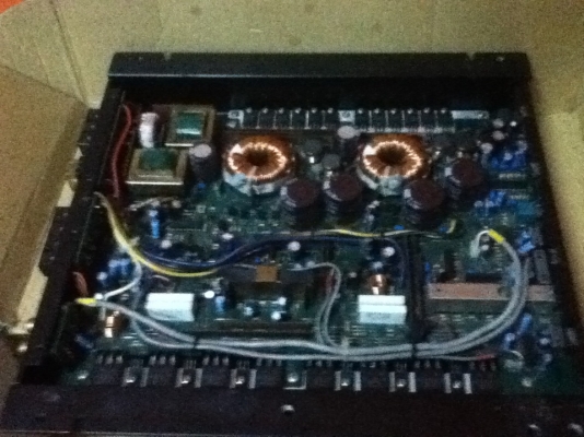 ขายแอมป์ /////ALPINE รุ่น 3549 (2ch) สภาพสวย แรงๆ ขายถูก 2200.-