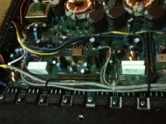 ขายแอมป์ /////ALPINE รุ่น 3549 (2ch) สภาพสวย แรงๆ ขายถูก 2200.-