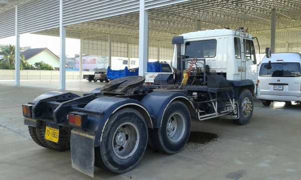 10ล้อ หัวลาก 190 แรง ปี2548 0862405885 10ล้อ หัวลาก 190 แรง ปี2548 0862405885