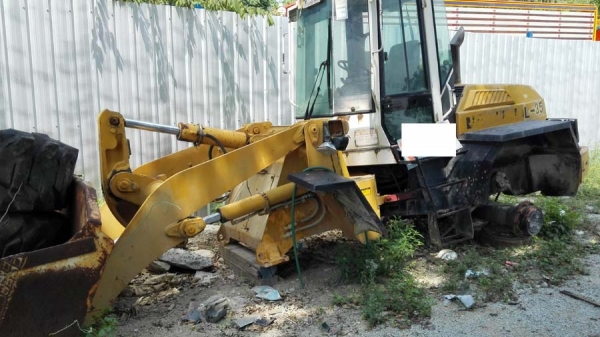 รถตักมือสอง,LIEBHERR L522 รถตักเอวอ่อนมี 3 คัน ขายยกชุด รถตักมือสอง,LIEBHERR L522 รถตักเอวอ่อนมี 3 คัน ขายยกชุด