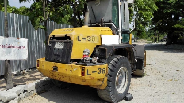 รถตักมือสอง,LIEBHERR L522 รถตักเอวอ่อนมี 3 คัน ขายยกชุด รถตักมือสอง,LIEBHERR L522 รถตักเอวอ่อนมี 3 คัน ขายยกชุด