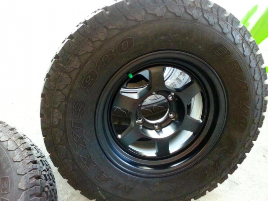 ขายล้อ พร้อมยาง  265 x 70 x 16 AT