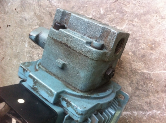 มอเตอร์ปั๊มไฮโดรลิก NACHI ขนาด 2 แรงม้า 220 V. สามเฟสต่อใข้ไฟบ้านเราได้