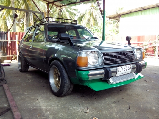 มาสด้า323 แตงโม เครื่องดีแอร์เย็น แม็ก15กว้าง8 พร้อมใช้