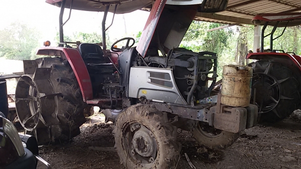 EF-453T  พร้อมโรตาลี่ คุณชิต 081-994-2614