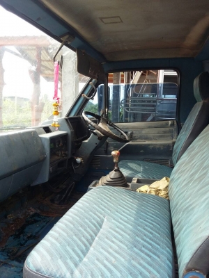 หกล้อ อีซูชุ 115แรง เกียร์สั้น สภาพดีเดิมสวยพร้อมใช้งาน ทะเบียนพร้อมโอน