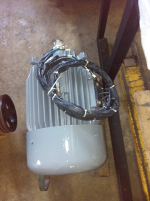 ขายมอเตอร์  25 HP   4 P / 3 PHASE