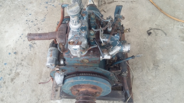 ขายเครื่องคูโบต้า2สูบ สภาพสมบูรณ์ พร้อมหม้อน้ำครบครับ