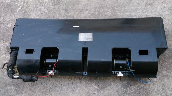 ขายตู้แอร์แขวนขนาดใหญ่ของฟอมูล่า