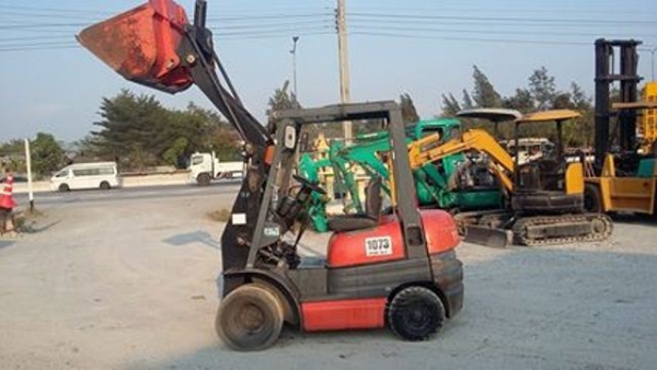 รถตัก Toyota 1.5 ตัน รถนอกแท้ สภาพดี รถตัก Toyota 1.5 ตัน รถนอกแท้ สภาพดี