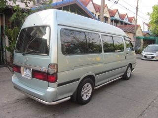 รถตู้ รถตู้