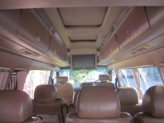 รถตู้ รถตู้