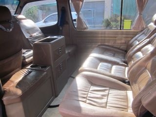 รถตู้ รถตู้