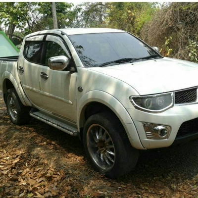 Mitsubishi Triton Plus 4ประตู ปี12 Mitsubishi Triton Plus 4ประตู ปี12