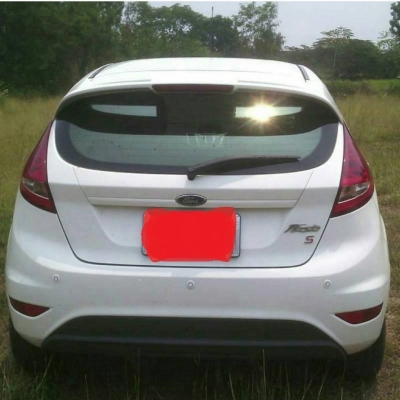 Ford Fiesta ปี13 ออโต้ ตัวTOP Ford Fiesta ปี13 ออโต้ ตัวTOP
