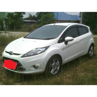 Ford Fiesta ปี13 ออโต้ ตัวTOP Ford Fiesta ปี13 ออโต้ ตัวTOP