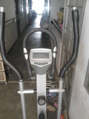 เครื่องออกกำลังกาย  เพื่อสุขภาพที่เเข็งแรง ลดหน้าท้องได้ tel.081-427-3941