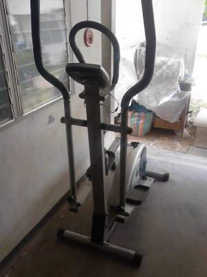 เครื่องออกกำลังกาย  เพื่อสุขภาพที่เเข็งแรง ลดหน้าท้องได้ tel.081-427-3941