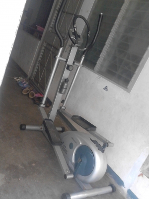 เครื่องออกกำลังกาย  เพื่อสุขภาพที่เเข็งแรง ลดหน้าท้องได้ tel.081-427-3941