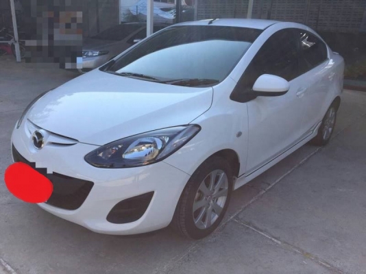 Mazda2 4ประตู  ปี13  ออโต้  ตัวรองTOP