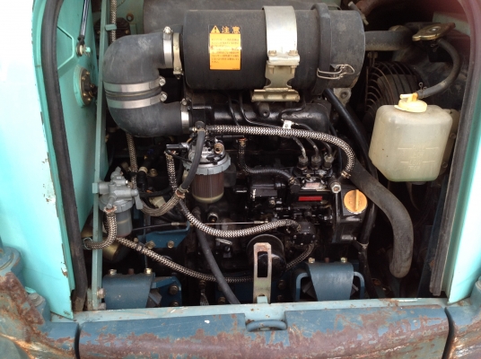 ขายรถแบคโฮ ยี่ห้อ YANMAR รุ่น B32 ขายรถแบคโฮ ยี่ห้อ YANMAR รุ่น B32