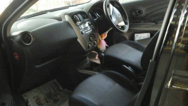 Nissan Almera ปี14  ออโต้