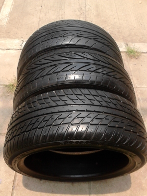 205/45R17  ต่างยี่ห้อ มี 3 เส้น tel.081-427-3941