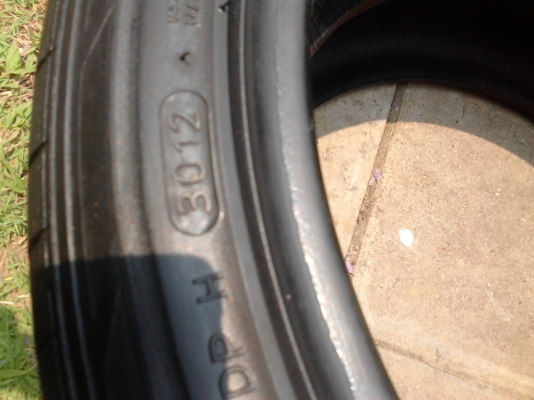 205/45R17  ต่างยี่ห้อ มี 3 เส้น tel.081-427-3941