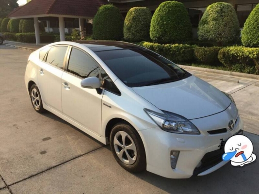 Toyota Prius ปี13   ตัวTOPสุด    ซันรูฟ  จอเน  กล้องหลัง